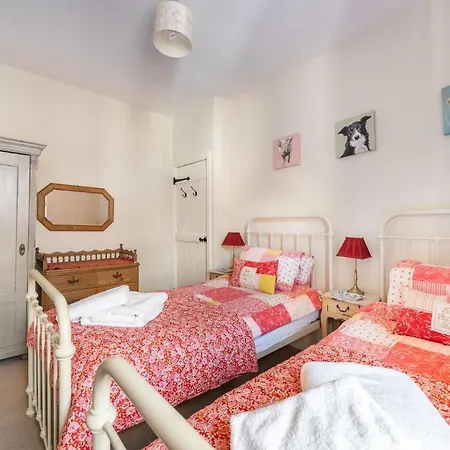 3 Bed In Ambleside Oc-Lr030 *